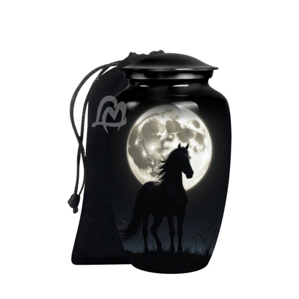 A beautiful soul - Wild Horses Cremation Urn for Ashes Adult Male