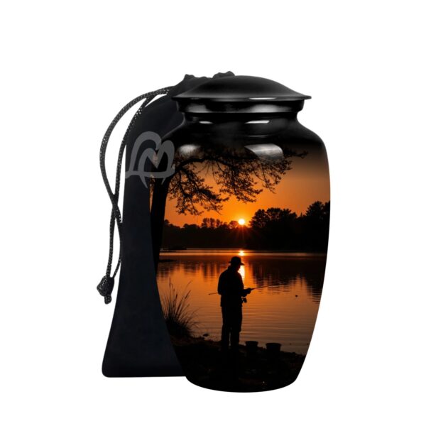 Suitable for Cemetery Burial Decorative Funeral Urns.