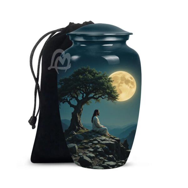 Memorial Urn Carefully Handcrafted with Elegant Finishes to Honor and Remember Your Loved Ones.